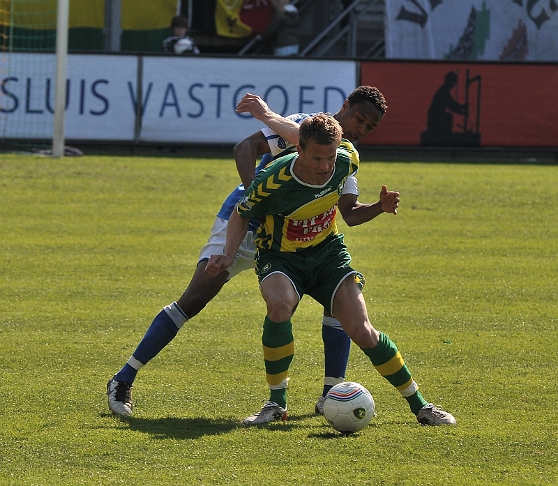 Verslag & foto`s: ADO Den Haag  speelt volgend jaar ook weer eredivisie