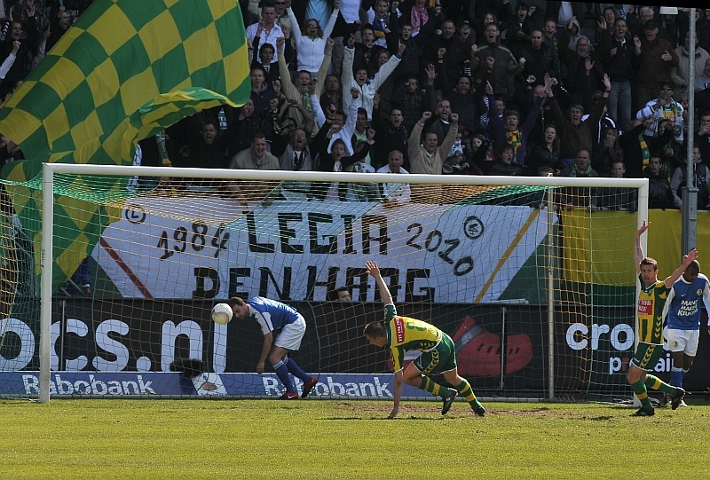 Verslag & foto`s: ADO Den Haag  speelt volgend jaar ook weer eredivisie