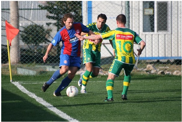 Eindstand Wuppertaler SV - ADO Den Haag 