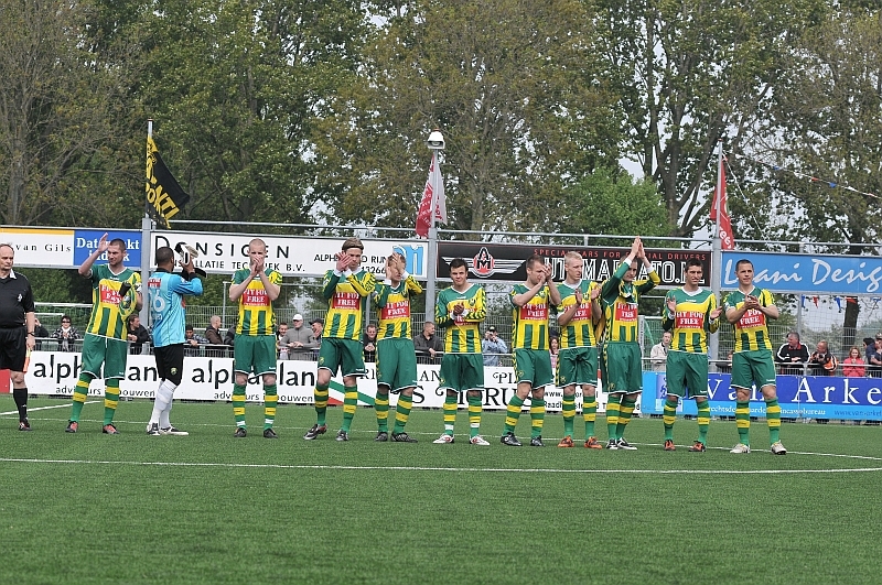 ADO Den Haag sluit seizoen af met oefenwinst in Alphen aan de Rijn