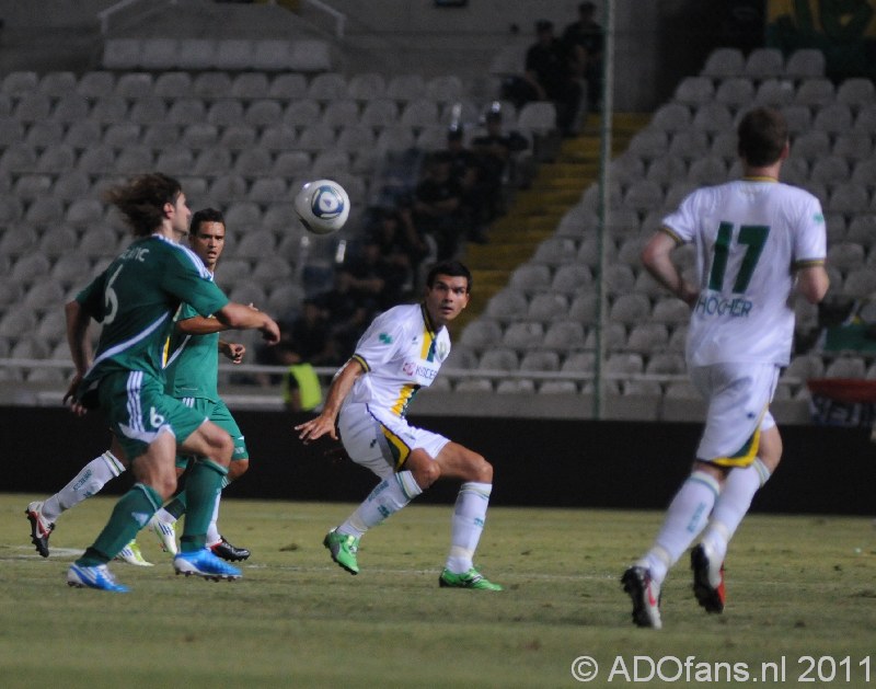 Omonia Nicosia -ADO Den Haag  Europa league 2011-07-28