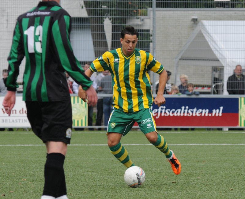 Jubileumwedstrijd Graaf Willem II VAC - ADO Den Haag  Ahmed Ammi in actie 