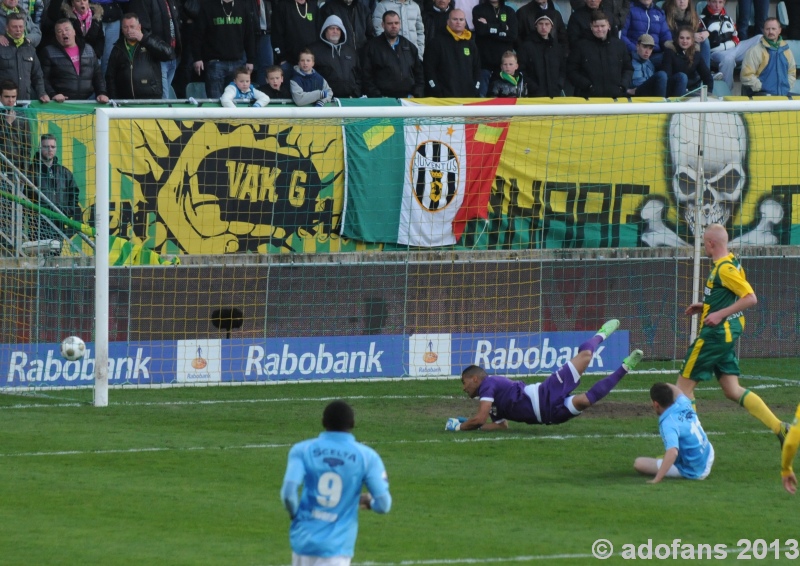 Competitie wedstrijd ADO Den Haag - VVV-Venlo  eindstand 1-1