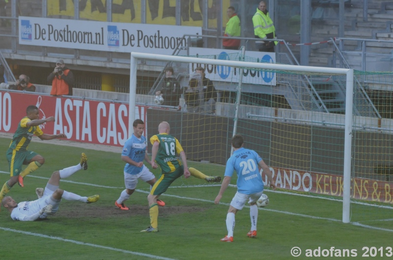 Competitie wedstrijd ADO Den Haag - VVV-Venlo  eindstand 1-1