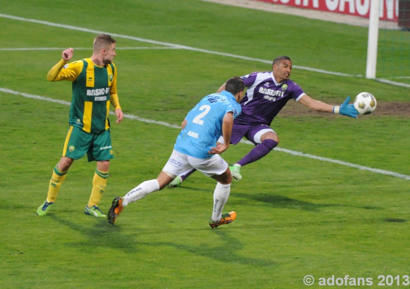 Competitie wedstrijd ADO Den Haag - VVV-Venlo  eindstand 1-1