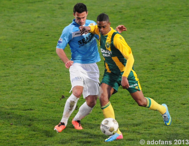 Competitie wedstrijd ADO Den Haag - VVV-Venlo  eindstand 1-1