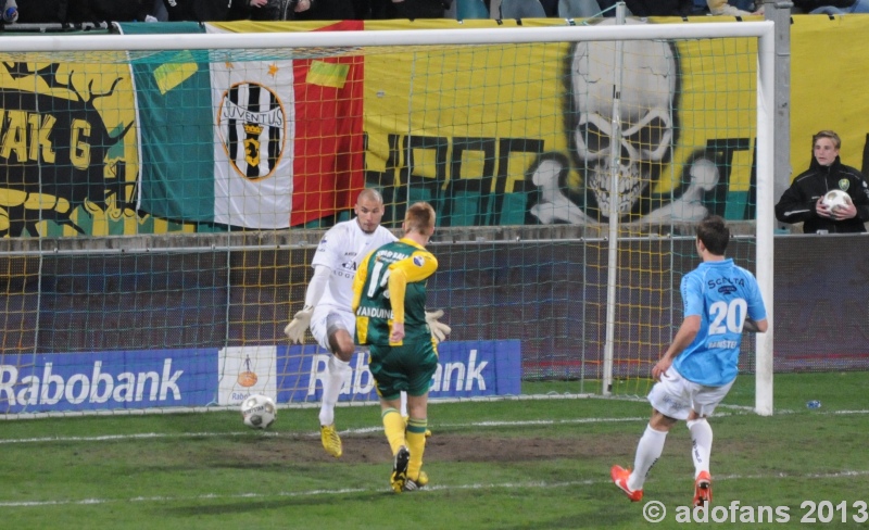 Competitie wedstrijd ADO Den Haag - VVV-Venlo  eindstand 1-1