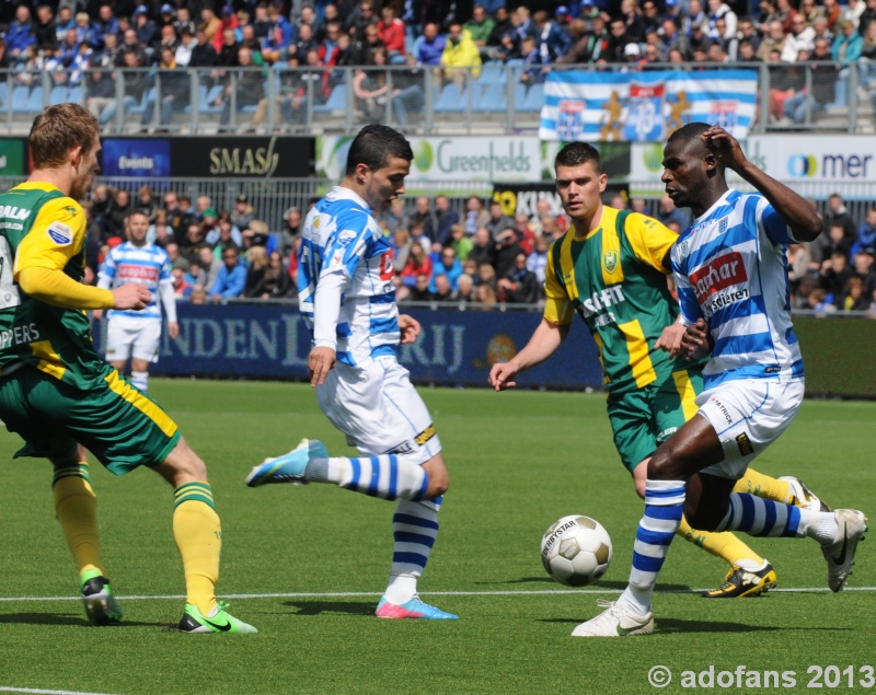 wedstrijd foto  PEC Zwolle- ADO Den Haag 12 mei 2013