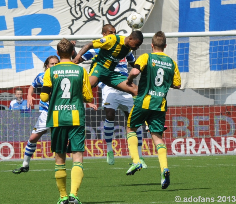 wedstrijd foto  PEC Zwolle- ADO Den Haag 12 mei 2013