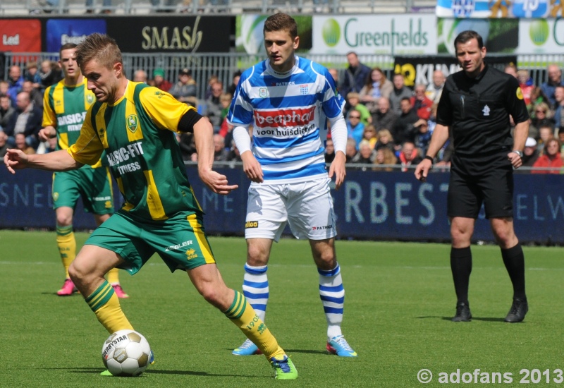 wedstrijd foto  PEC Zwolle- ADO Den Haag 12 mei 2013