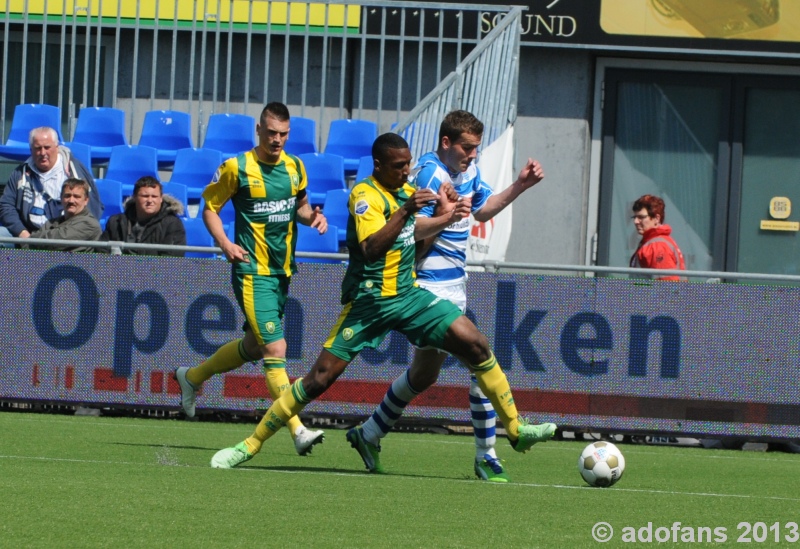 wedstrijd foto  PEC Zwolle- ADO Den Haag 12 mei 2013