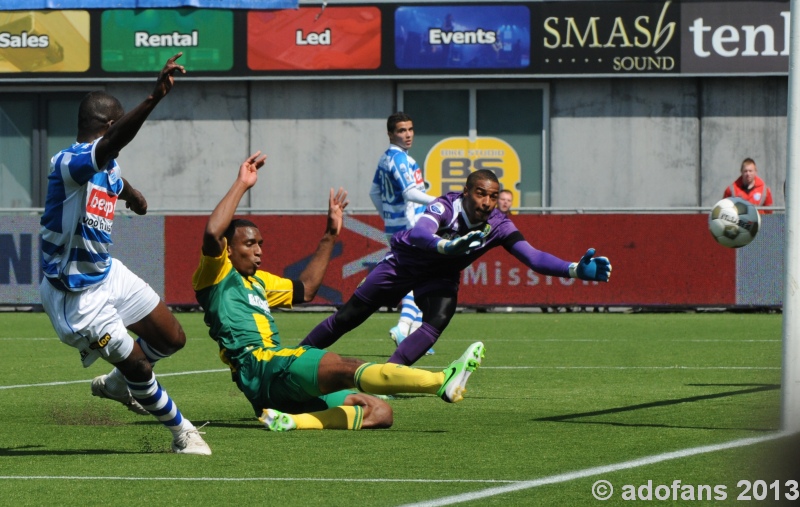 wedstrijd foto  PEC Zwolle- ADO Den Haag 12 mei 2013