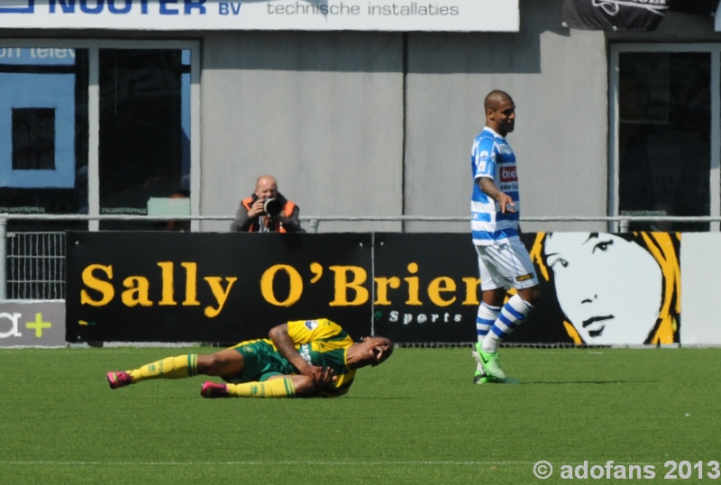 wedstrijd foto  PEC Zwolle- ADO Den Haag 12 mei 2013