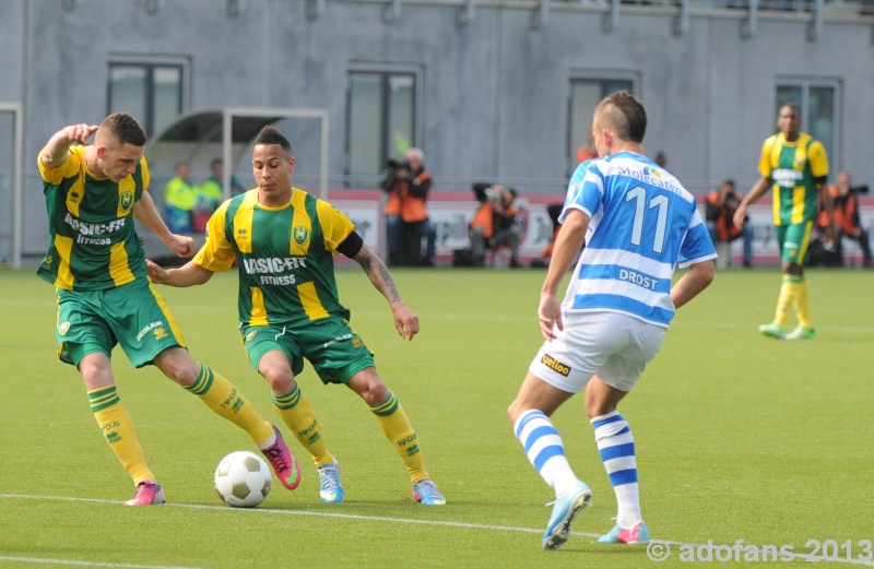 wedstrijd foto  PEC Zwolle- ADO Den Haag 12 mei 2013