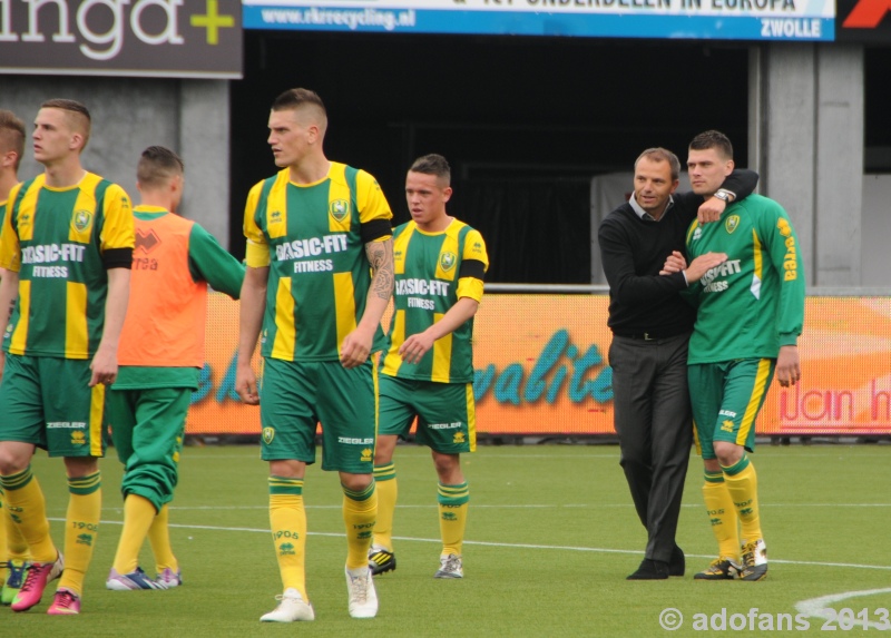 wedstrijd foto  PEC Zwolle- ADO Den Haag 12 mei 2013