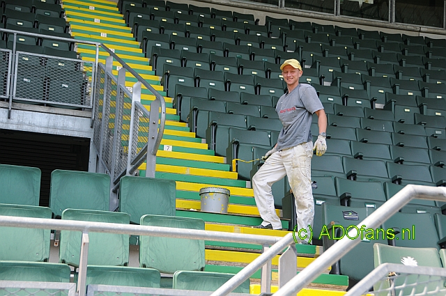 Trappen Kyocera stadion kleuren groen en geel