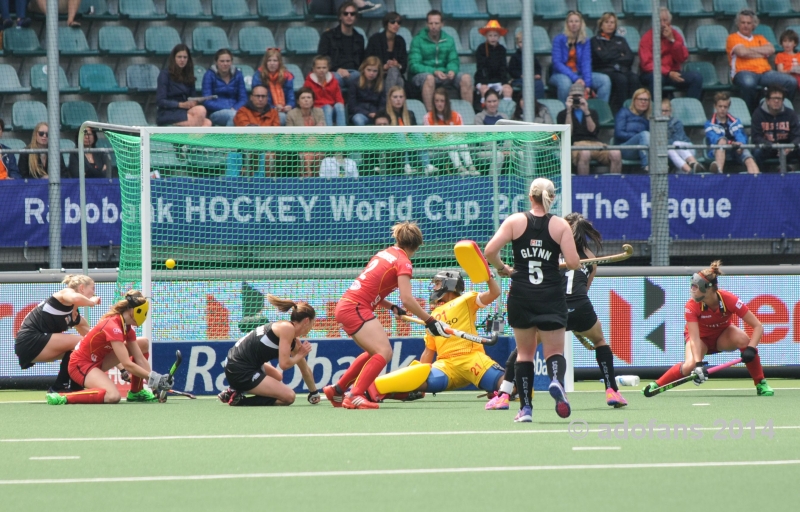 Sfeerimpressie eerste  wedstrijddagen RABO WK Hockey in Kyocera Stadion