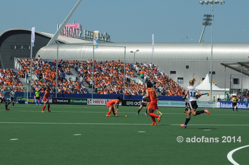 Sfeerimpressie eerste  wedstrijddagen RABO WK Hockey in Kyocera Stadion