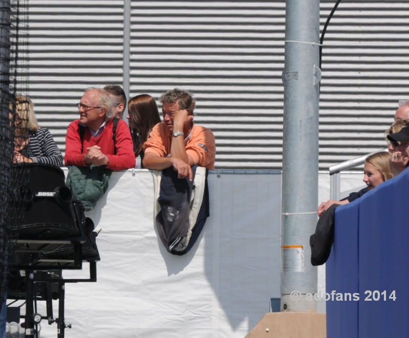 Sfeerimpressie eerste  wedstrijddagen RABO WK Hockey in Kyocera Stadion