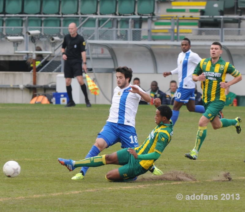 EREDIVIsie wedstrijd ADO Den Haag -Vitesse Arnhem 2 oktober 2013 