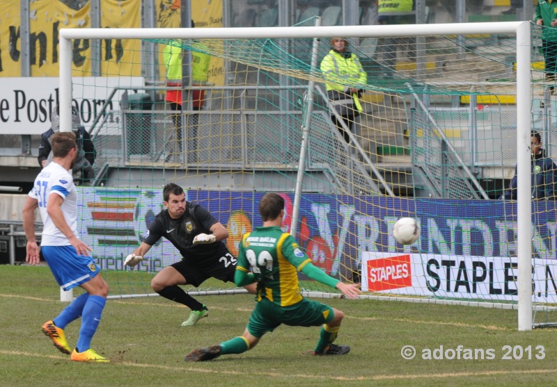 EREDIVIsie wedstrijd ADO Den Haag -Vitesse Arnhem 2 oktober 2013 