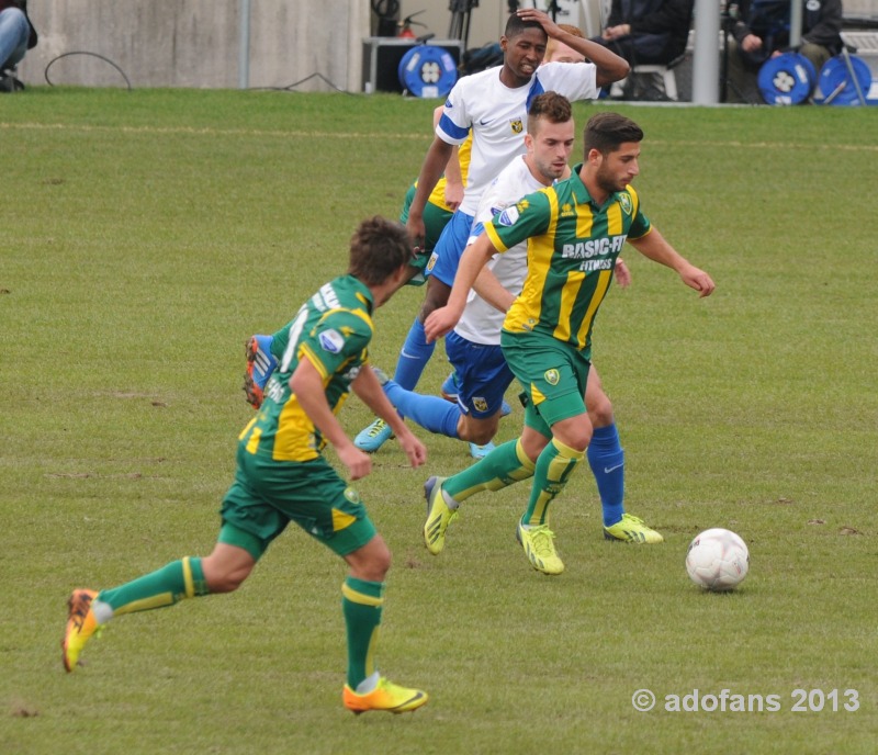 EREDIVIsie wedstrijd ADO Den Haag -Vitesse Arnhem 2 oktober 2013 