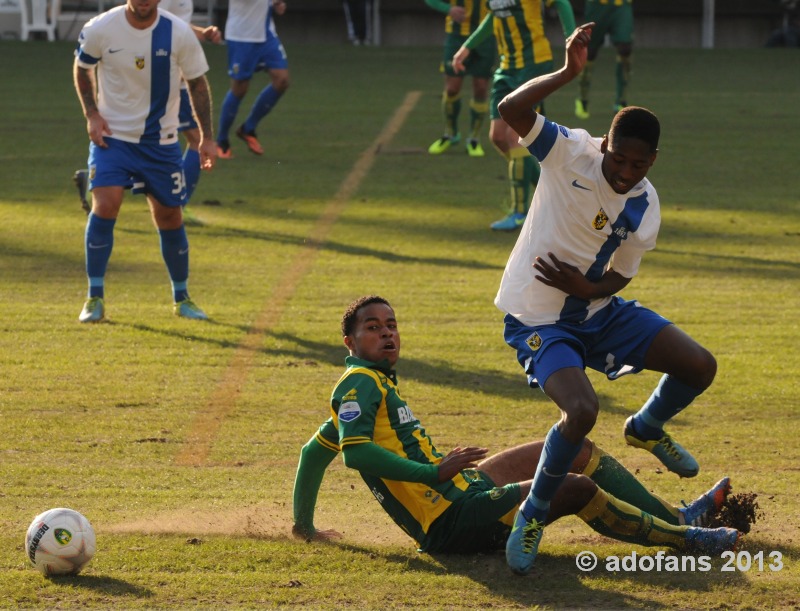 EREDIVIsie wedstrijd ADO Den Haag -Vitesse Arnhem 2 oktober 2013 