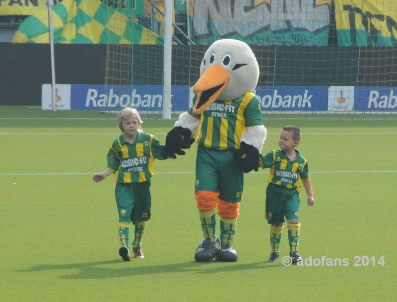 fotos ADO Den Haag - PEC Zwolle