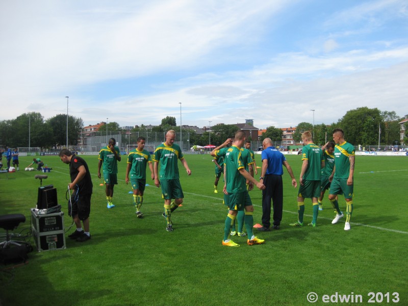 Fotos en video oefenwedstrijd ADO Den Haag - OFI Kreta (1-0)