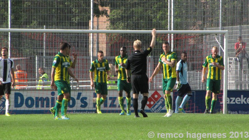 Fotos en video oefenwedstrijd ADO Den Haag - OFI Kreta (1-0)