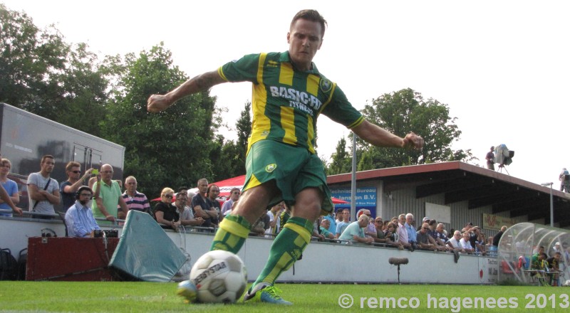 Fotos en video oefenwedstrijd ADO Den Haag - OFI Kreta (1-0)