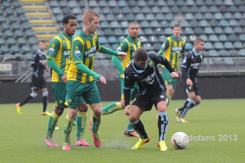 Foto's en verslag oefenduel ADO Den Haag - ADO Den Haag-2 (3-1)