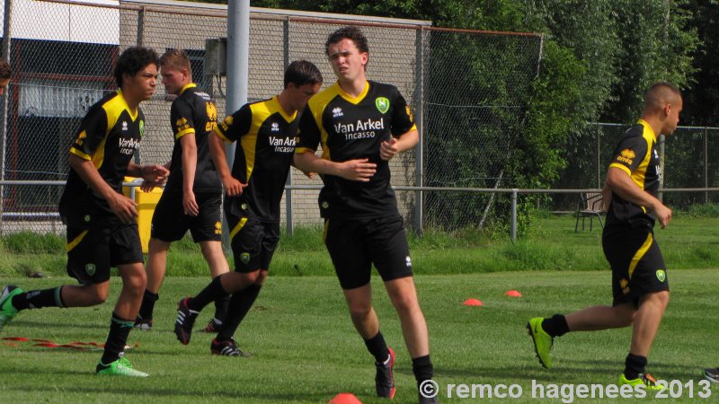 eerste training ADO Den Haag jeugdopleiding voor seizoen 2013-2014