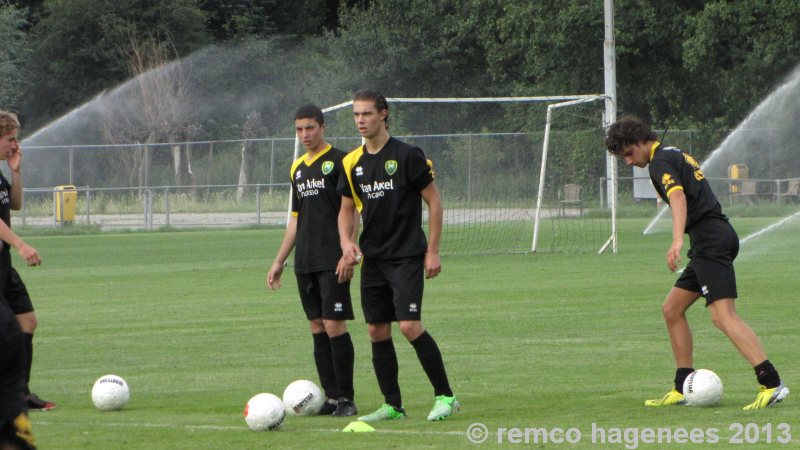 eerste training ADO Den Haag jeugdopleiding voor seizoen 2013-2014