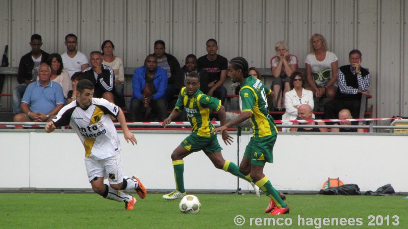 Foto's oefenwedstrijd Beloften ADO Den Haag - Beloften NAC Breda