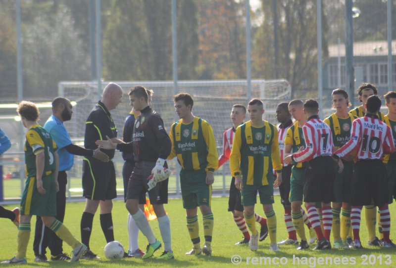 Foto's ADO Den Haag jeugdopleiding zaterdag 26-oktober 2013