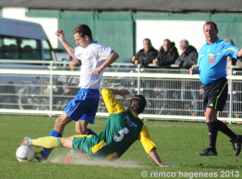 Foto's ADO Den Haag jeugdopleiding zaterdag 23 november 2013