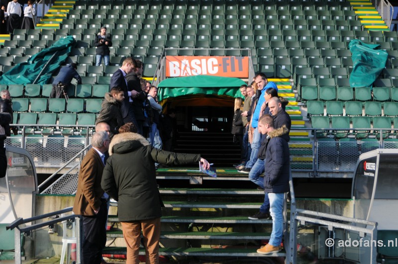  ADO Den Haag ontvangt kampioen Wilfried Kanon met erehaag