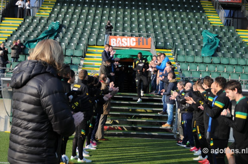  ADO Den Haag ontvangt kampioen Wilfried Kanon met erehaag