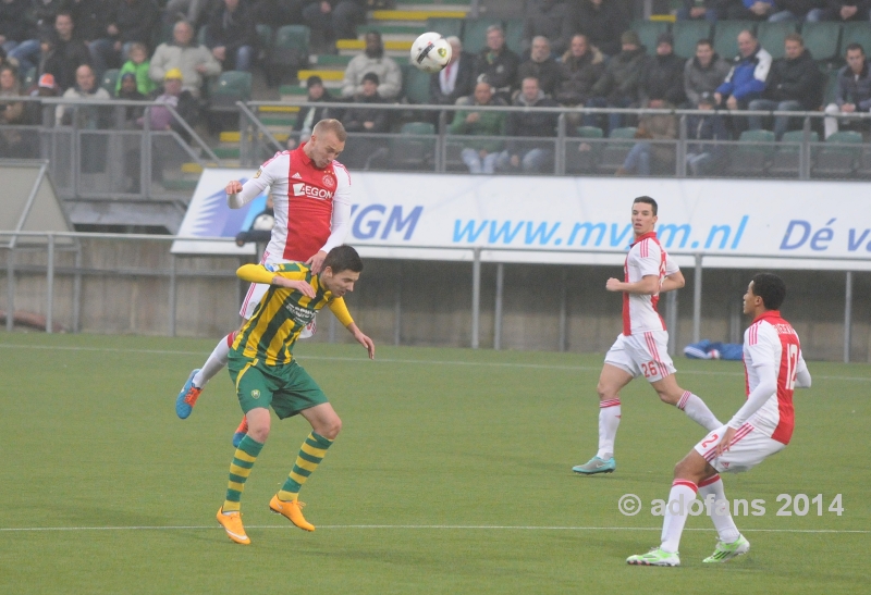 foto's ADO Den Haag op de valreep verdiend gelijk met Ajax