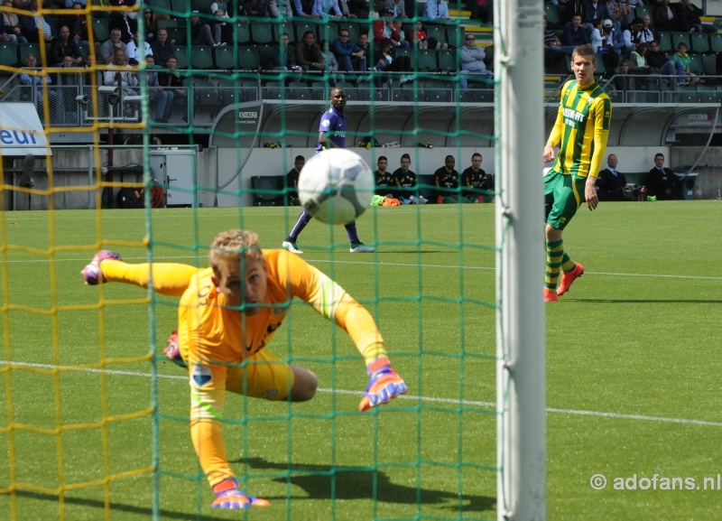 ADO Den Haag verliest nipt van PSV