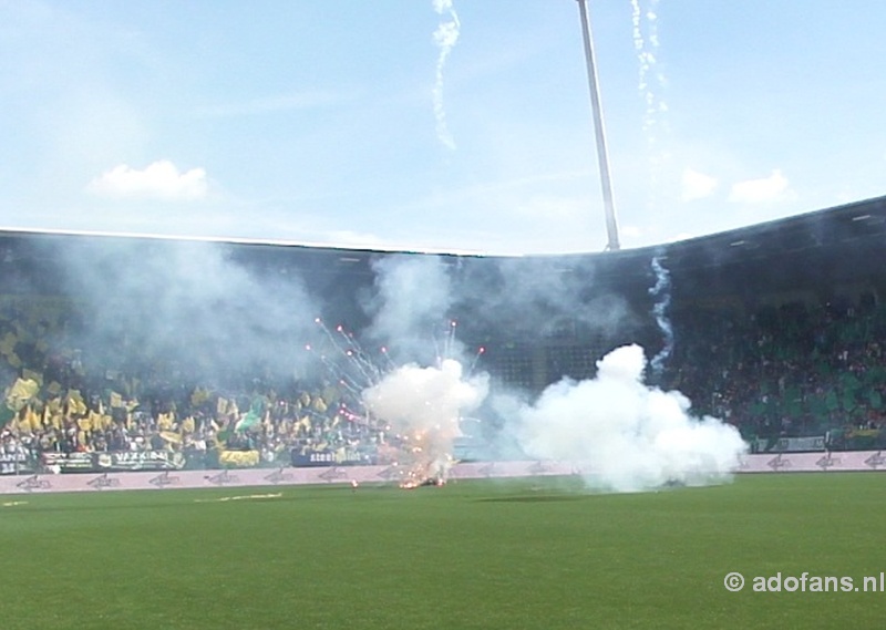 Sfeer foto ADO Den Haag PSV 17-mei 2015