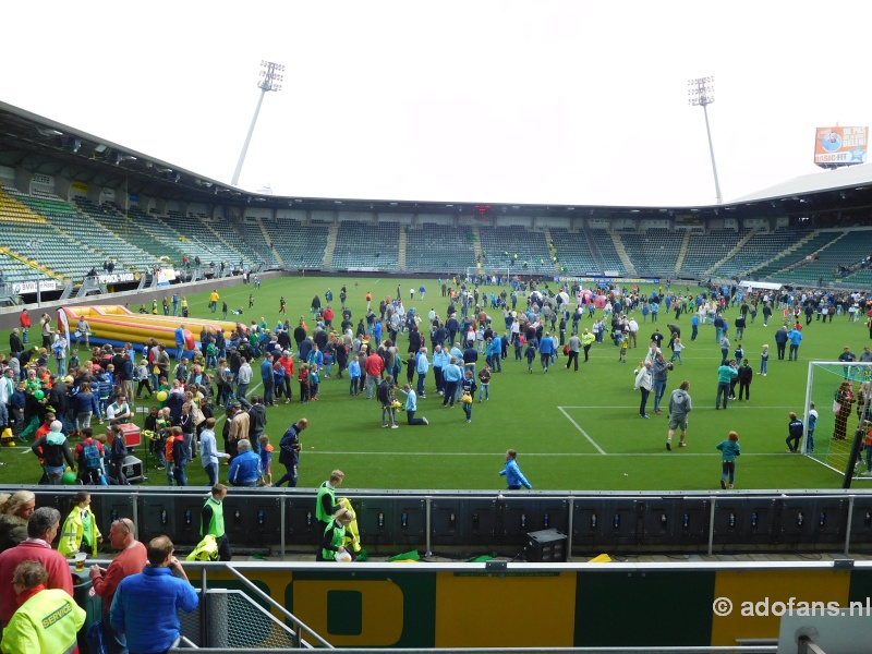 Sfeer foto ADO Den Haag PSV 17-mei 2015