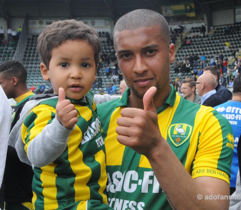 Sfeer foto ADO Den Haag PSV 17-mei 2015