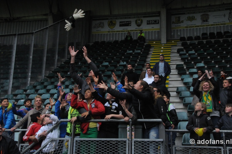 Sfeer foto ADO Den Haag PSV 17-mei 2015