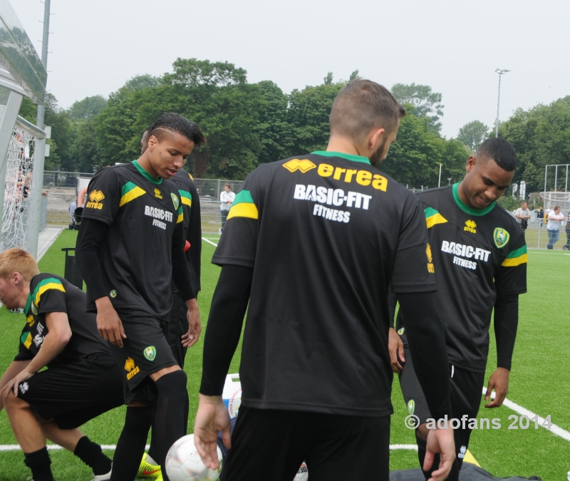 foto's 1e training ADO Den Haag seizoen 2014-2015