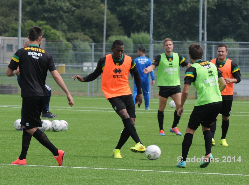 foto's 1e training ADO Den Haag seizoen 2014-2015