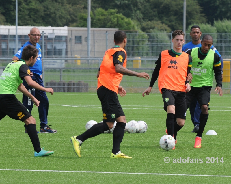 foto's 1e training ADO Den Haag seizoen 2014-2015