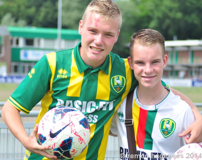 foto's 1e training ADO Den Haag seizoen 2014-2015