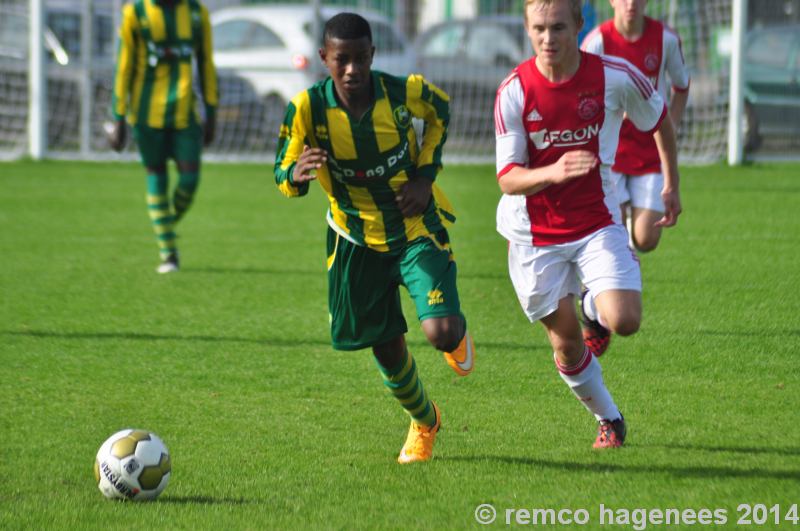 Foto_s wedstrijden ADO Den Haag jeugdopleiding  18 oktober 2014